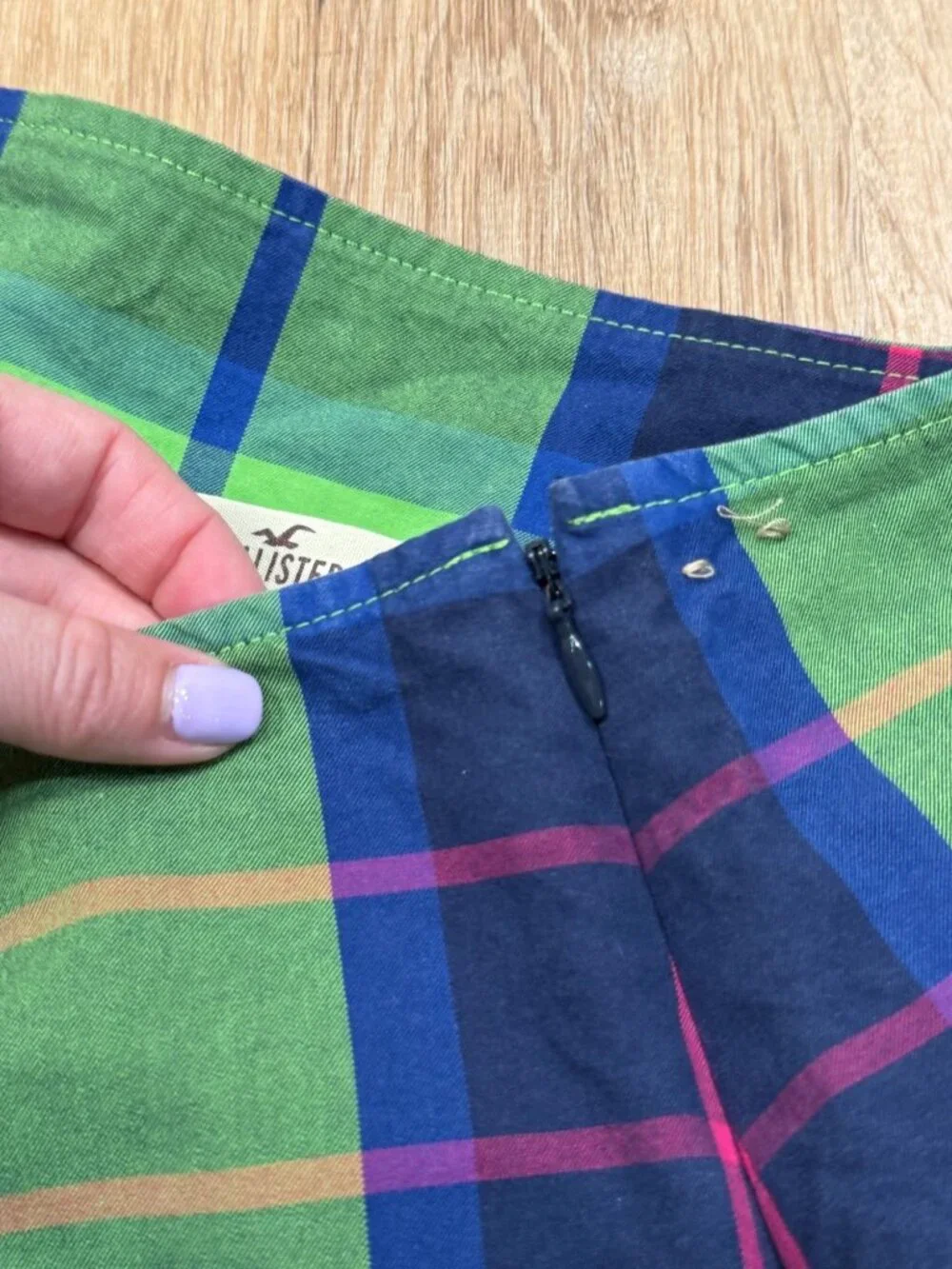 Y2K Plaid Hollister Micro Mini Skirt Size 7 Green & Navy With Side Zip Closure